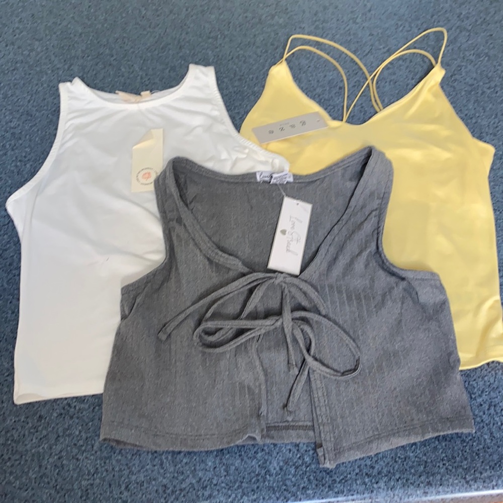 Bundle of 3 NWT Tanks